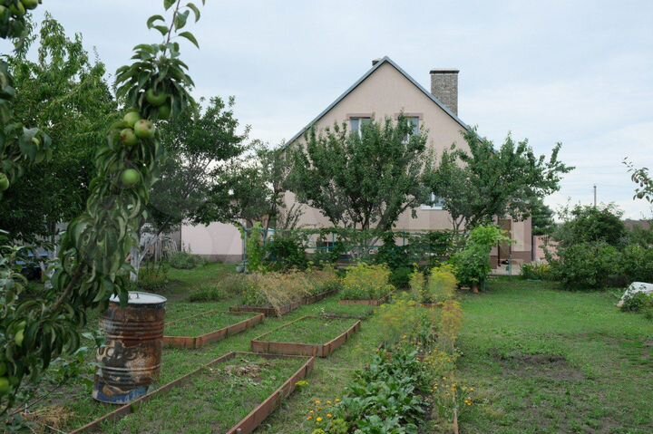 Дом 183 м² на участке 13 сот.