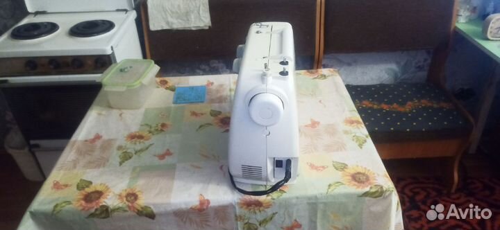 Швейная машина Janome бу