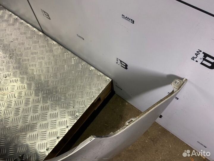 Бампер передний Toyota Corolla 120 2005