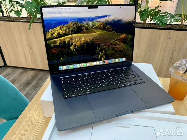 MacBook Air 15 m2 256Gb