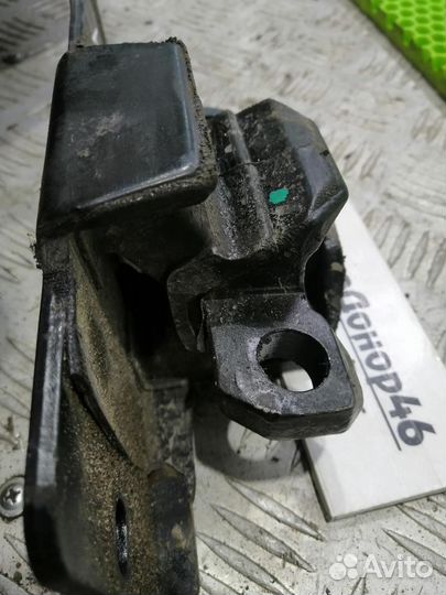 Опора, подушка кпп левая Nissan Teana J31