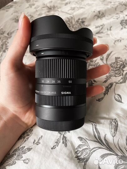 Объектив Sigma 18-50mm