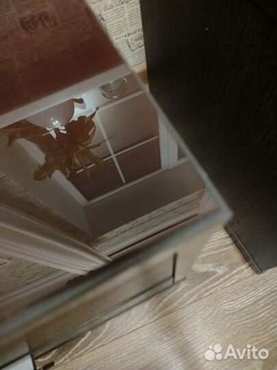 Тумба прикроватная