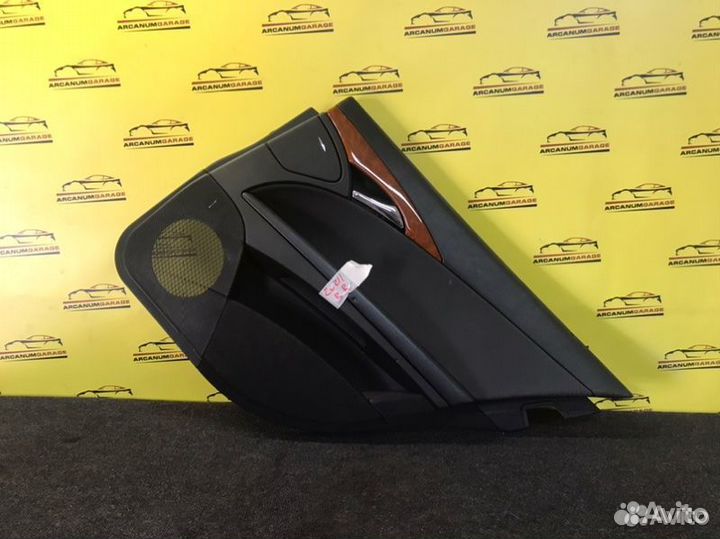 Обшивка двери задняя правая Mercedes 211 W211