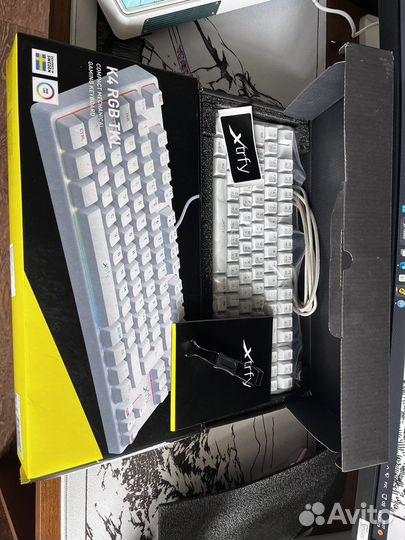 Xtrfy K4 White