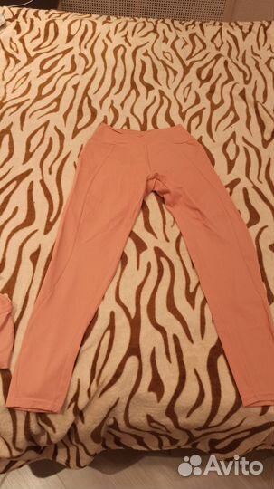 Костюм для йоги и фитнеса