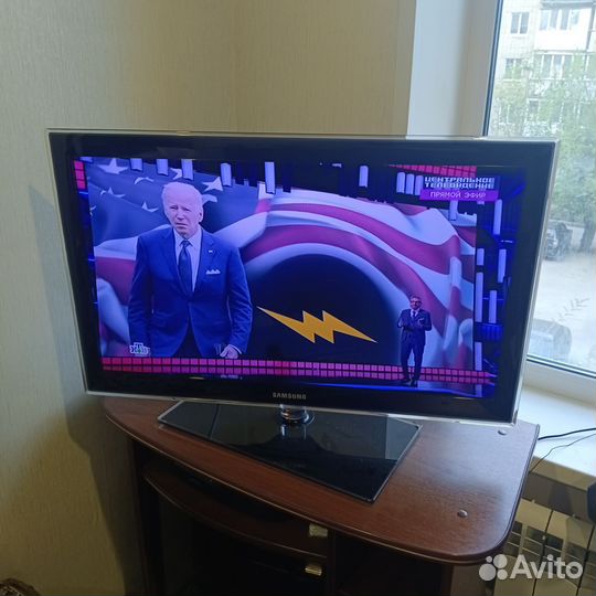 Телевизор samsung