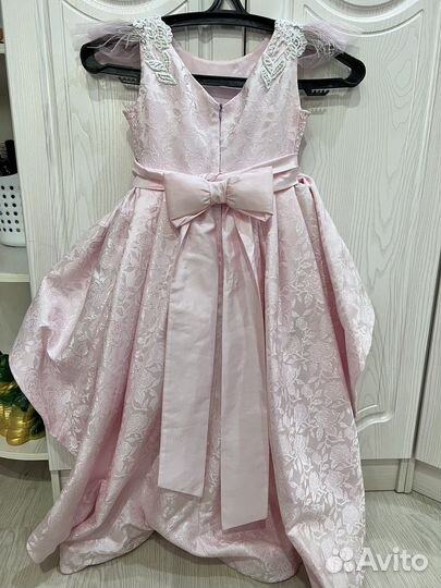 Платье на девочку