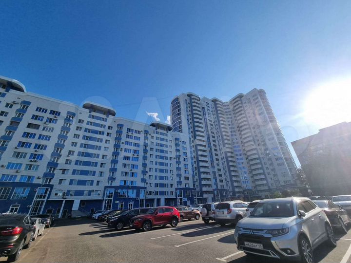 2-к. квартира, 82 м², 10/10 эт.
