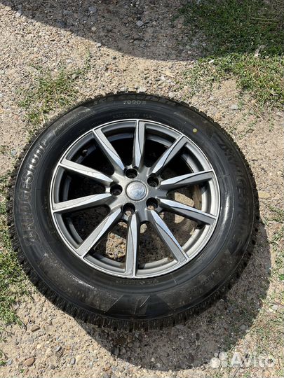 Bridgestone Ice Cruiser 7000S 225/65 R17