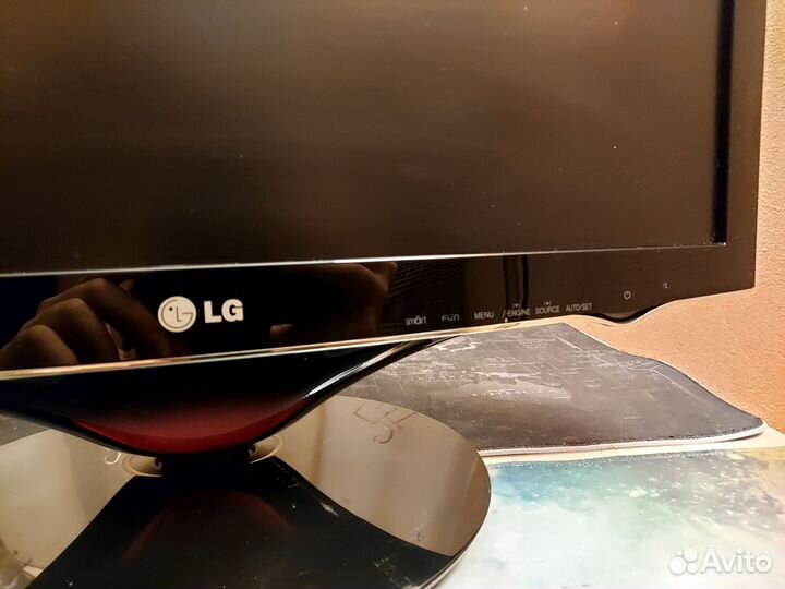 Монитор LG flatron W2286L