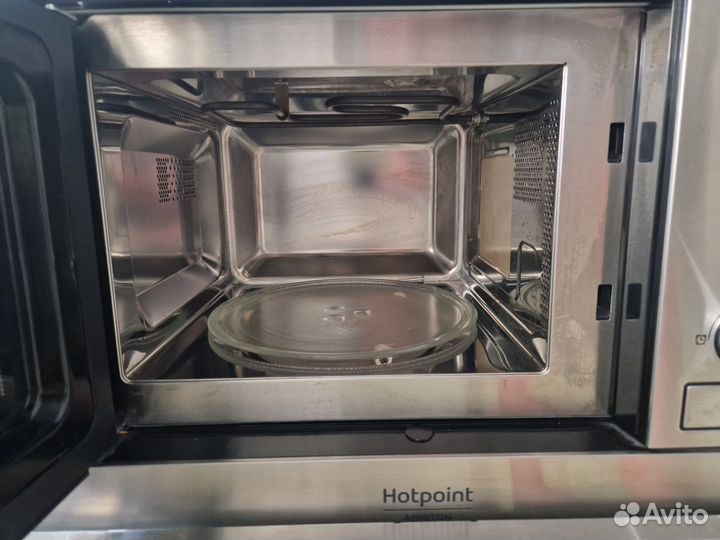 Микроволновая печь Hotpoint Ariston