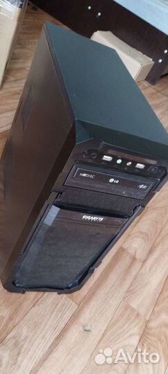 Корпус системного блока компьютера