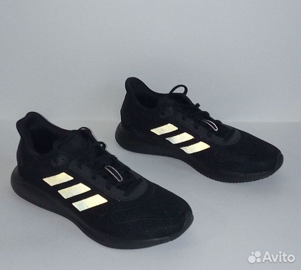 Кроссовки Adidas новые