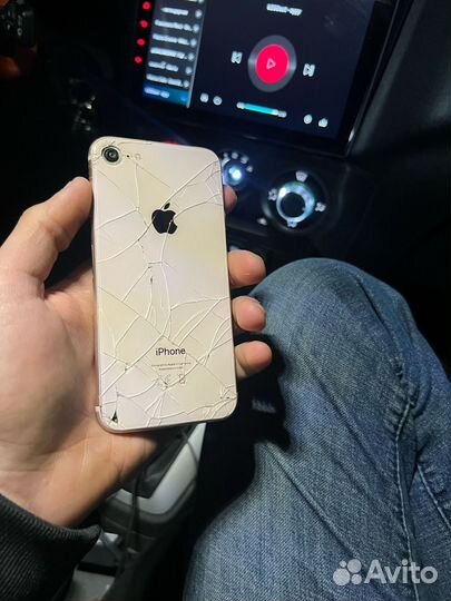 iPhone 8, 64 ГБ