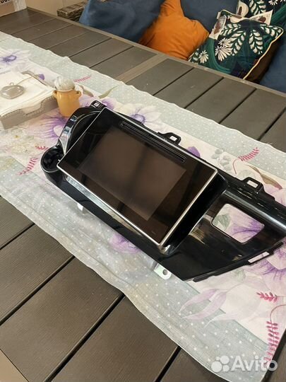 Кунг и головное устройство на Тойота Хайлюкс