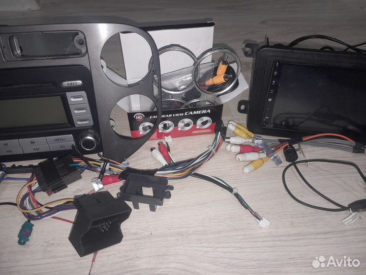Магнитола штатная VW tiguan 2008г