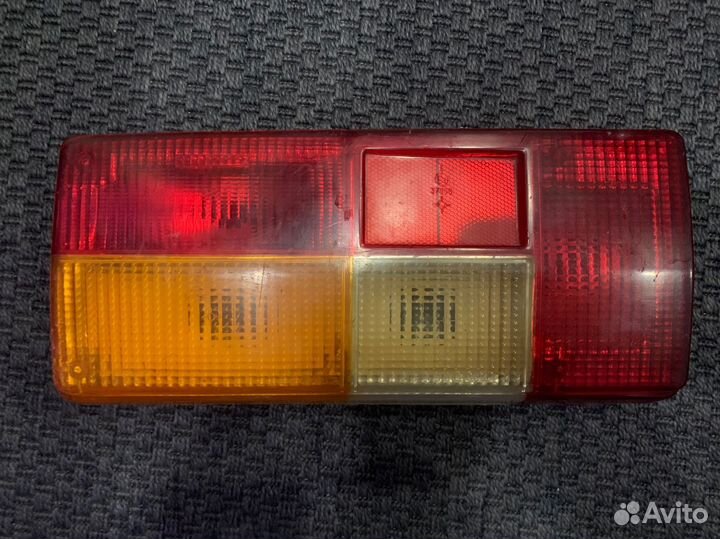 Задний левый фонарь ваз 2105 СССР