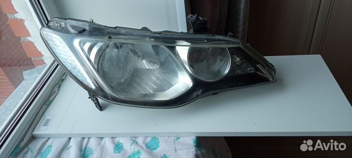 Фара правая honda civic 4d 2006-2011г.г