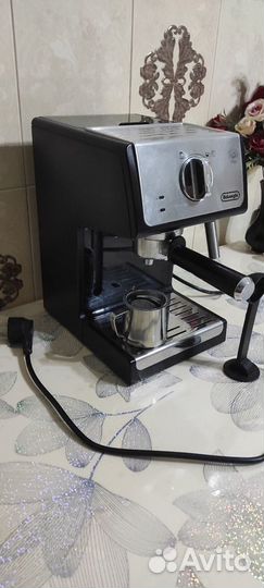 Кофеварка рожковая delonghi