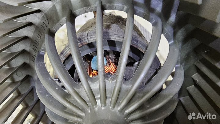 Мотор печки на Mercedes W140 С140