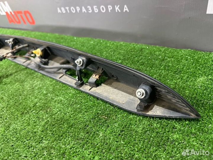 Молдинг крышки багажника Hyundai Elantra 4 Hd