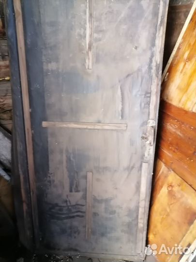 Дверь деревянная бу