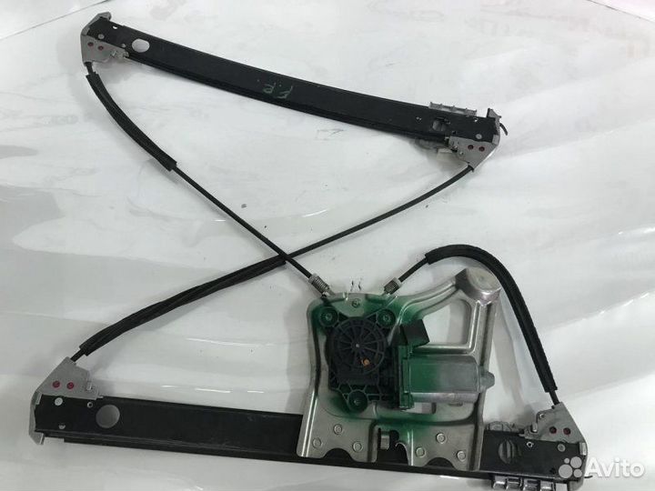 Стеклоподъемник передний правый Mercedes-Benz