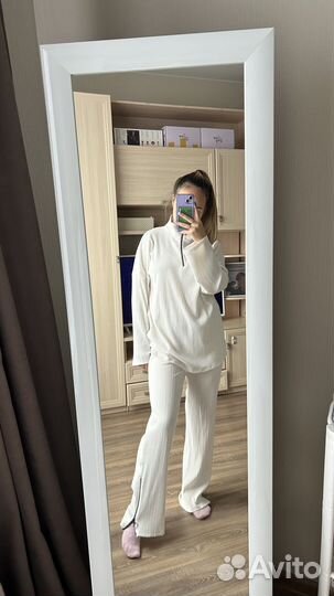 Спортивный костюм и платье