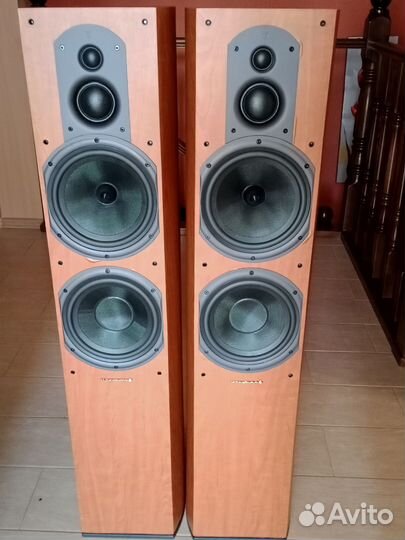 Hi Fi Монстры на каникулах