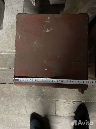 Сейф металлический