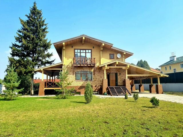 Дом 320 м² на участке 15 сот.