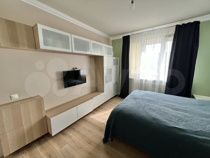 2-к. квартира, 54 м², 2/15 эт.