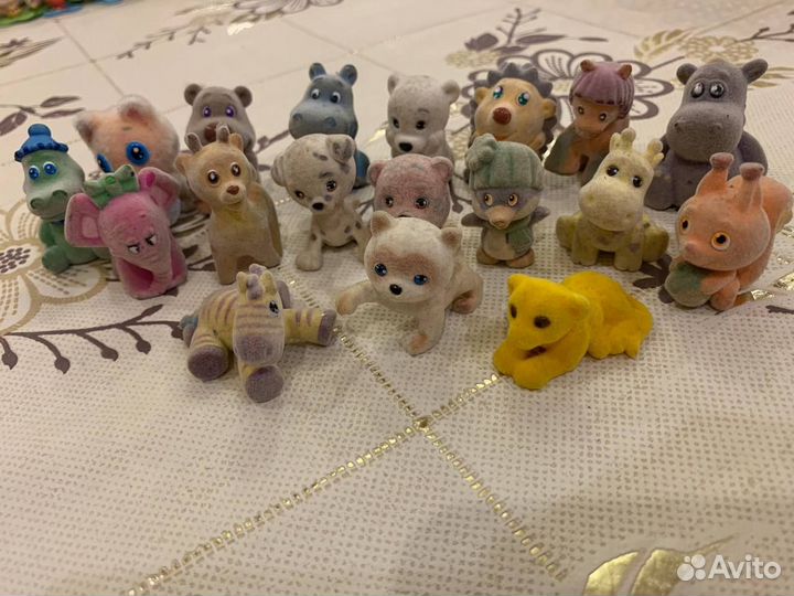 Игрушки из киндер сюрпризов