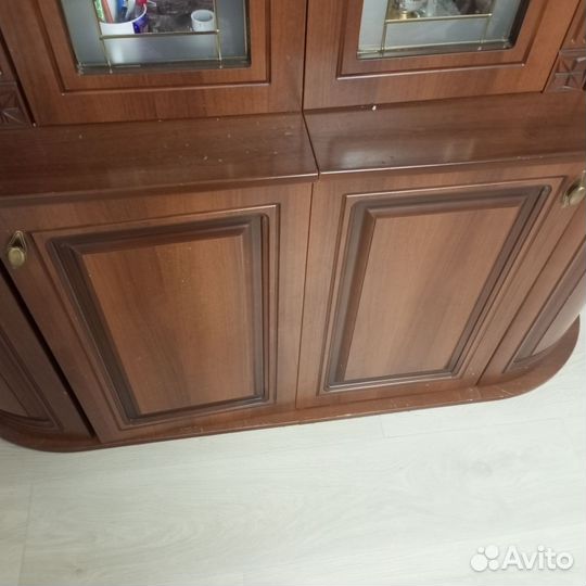 Буфеты и серванты бу