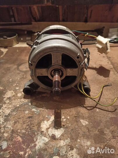 Двигататель стиральной машины