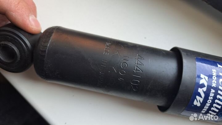 Задний амортизатор nissan terrano