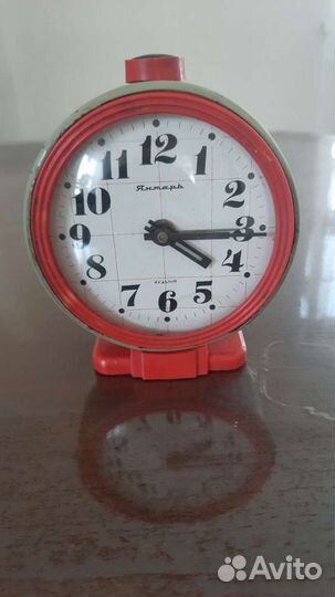 Будильники СССР Янтарь
