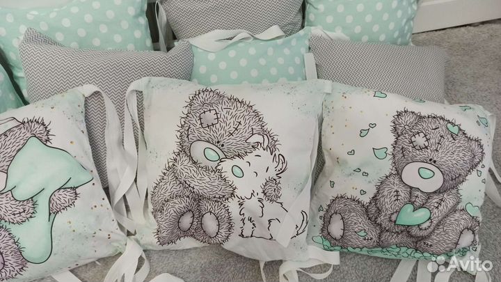 Комплект бортиков в детскую кроватку