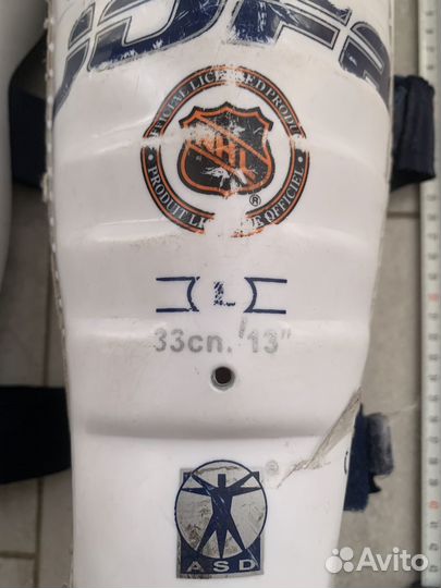 Продам хоккейные наколенники