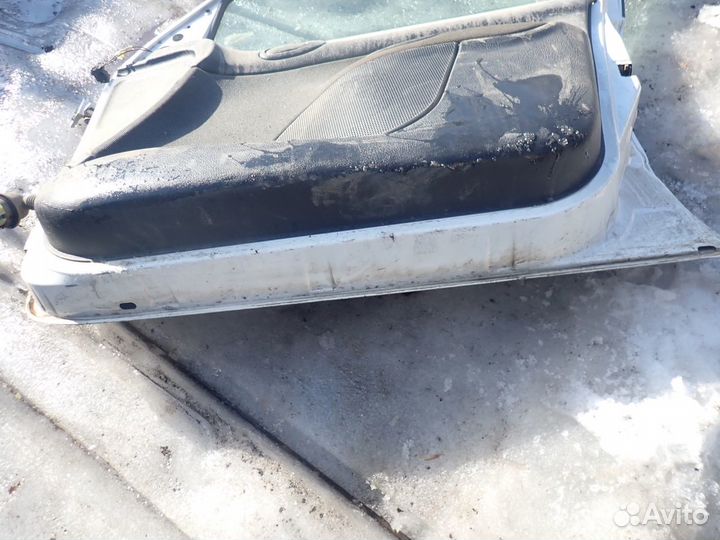 Дверь передняя правая для Peugeot 206 1998-2012