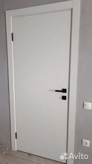 Дверь межкомнатная белая Геометрия