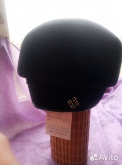 Кепи берет женский. шерсть.58 размер новый