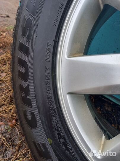 Bridgestone Ice Cruiser 7000 235/65 R17