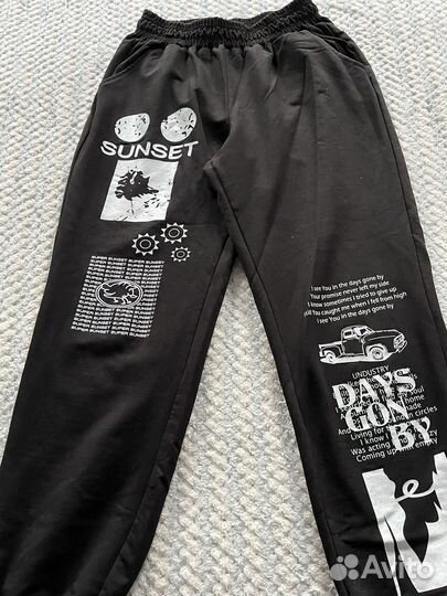 Спортивные штаны женские