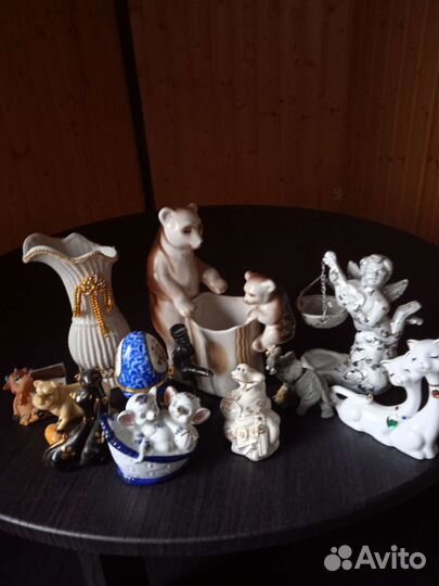 Статуэтки