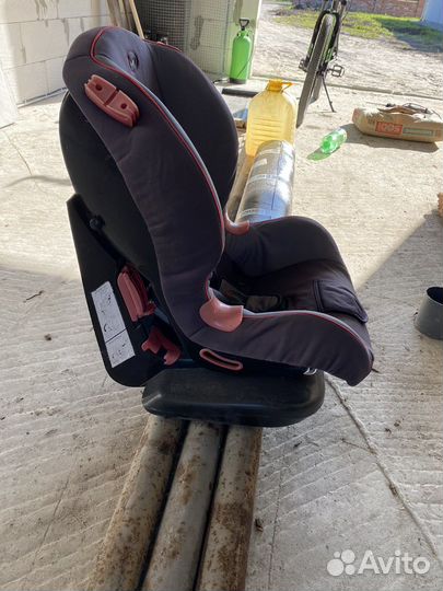 Детское автомобильное кресло
