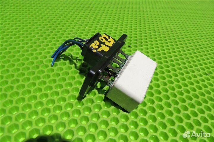 Реостат печки Toyota Voxy AZR60 1azfse 2007