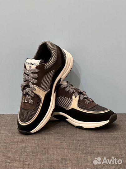 Женские кроссовки chanel