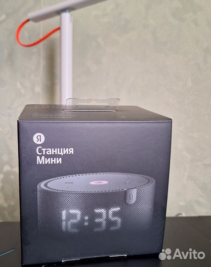 Яндекс станция мини с часами